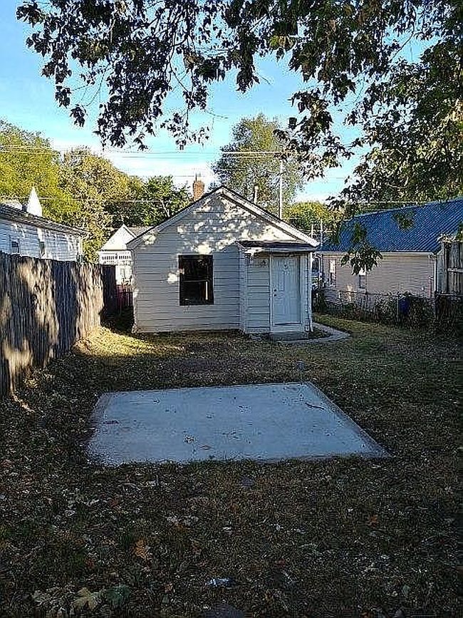 Image of 566 N Upper St