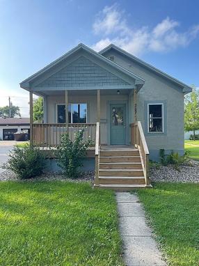 Preview of property located at 207 E 9th St