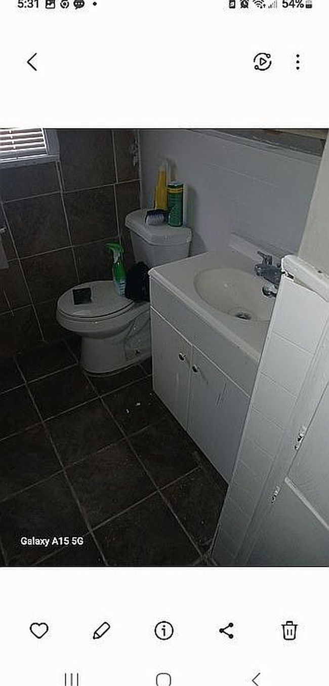 Image of 5966 Clayton St