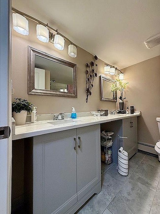Photo of 995 N Cass Lake Rd Apt 123, Waterford, MI