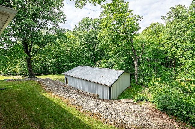 Image of 1701 Woodland Knolls Rd