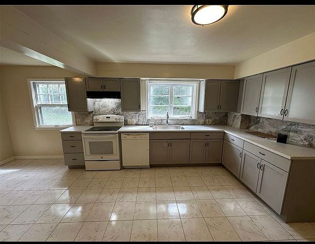 Image of 37 Aldrich Ave