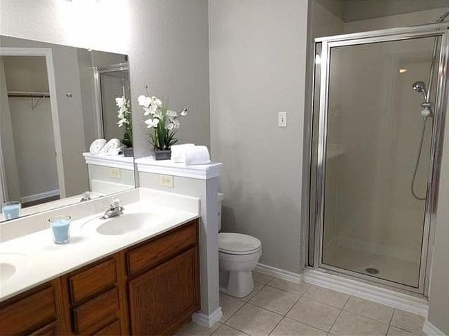 Image of 2106 Logan Dr