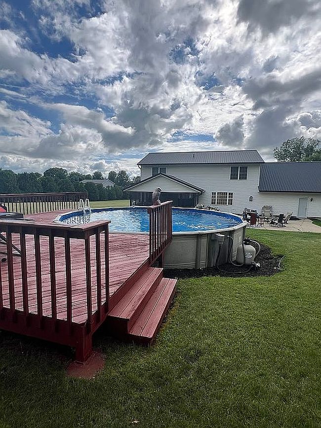 Photo of 106 Richland Ave, Urbana, IA