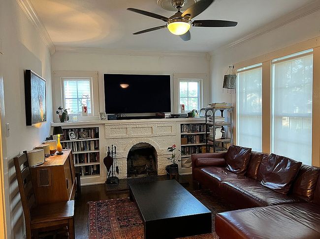 Photo of 227 Lindell Pl, San Antonio, TX
