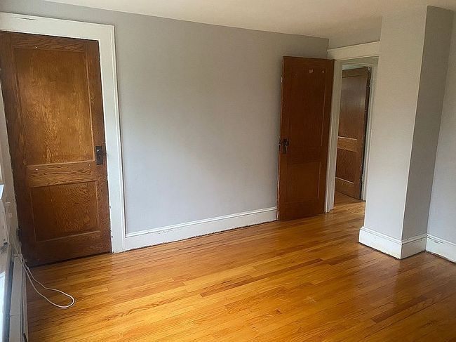 Image of 49 Walton Ln
