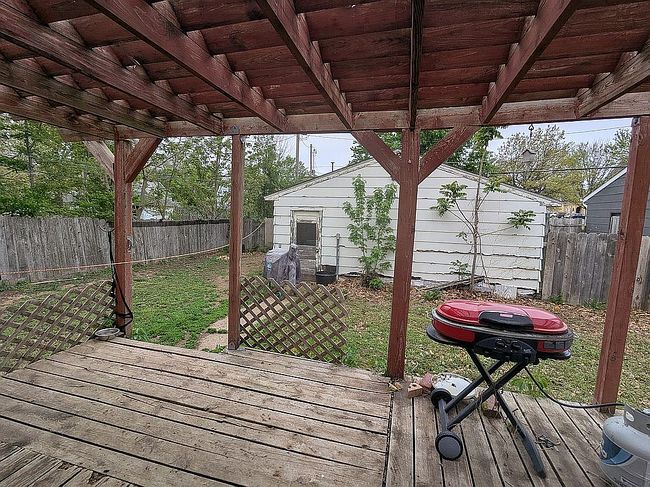 Image of 305 S West Ave