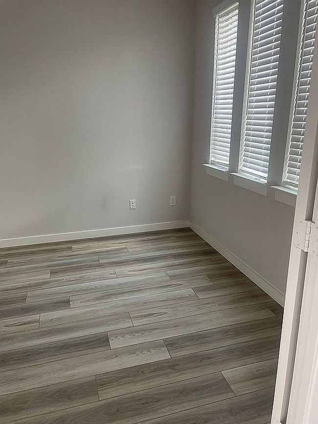 Additional photo 1 of property located at 2125 Mossfield Ln