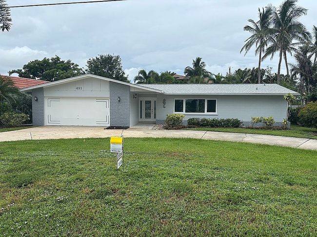 Photo of 421 Bayshore Dr, Venice, FL