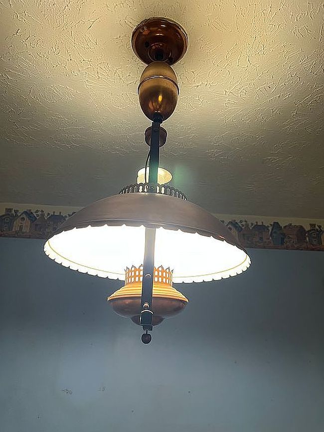 Additional photo 3 of property located at 588 W 600 N