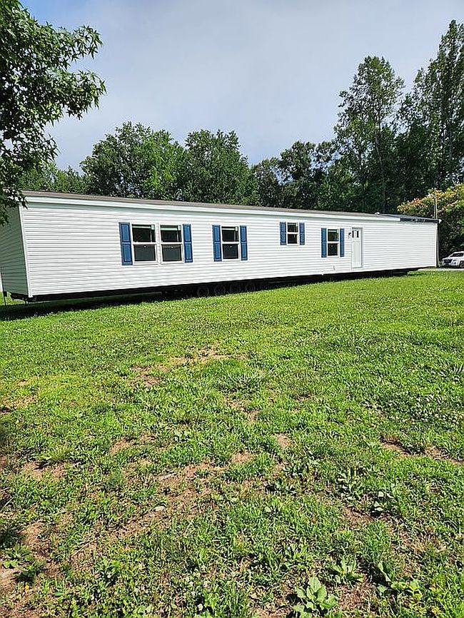 Photo of 121 Pine Cone Trl, Reidsville, NC