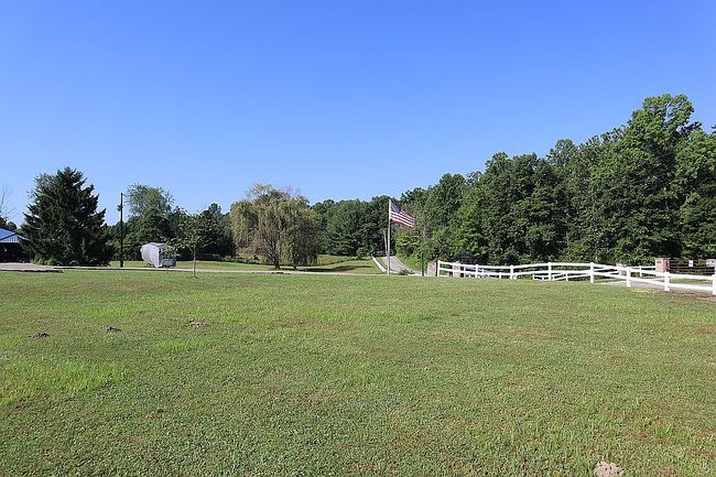 Photo of 11032 Fiscus Cemetery Rd, Coal City, IN