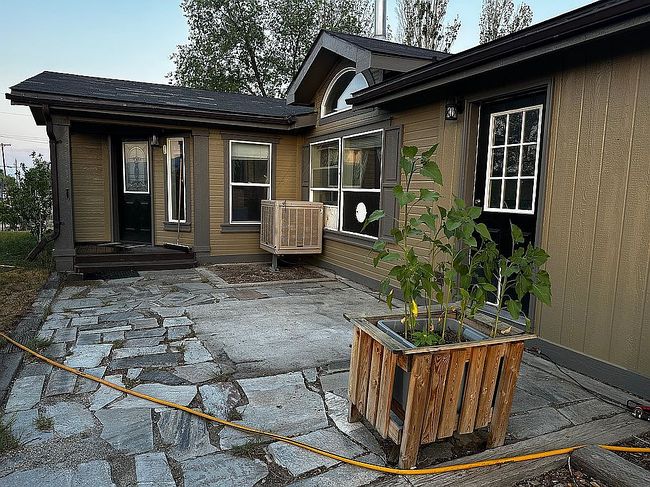 Additional photo 3 of property located at 190 Winnemucca St