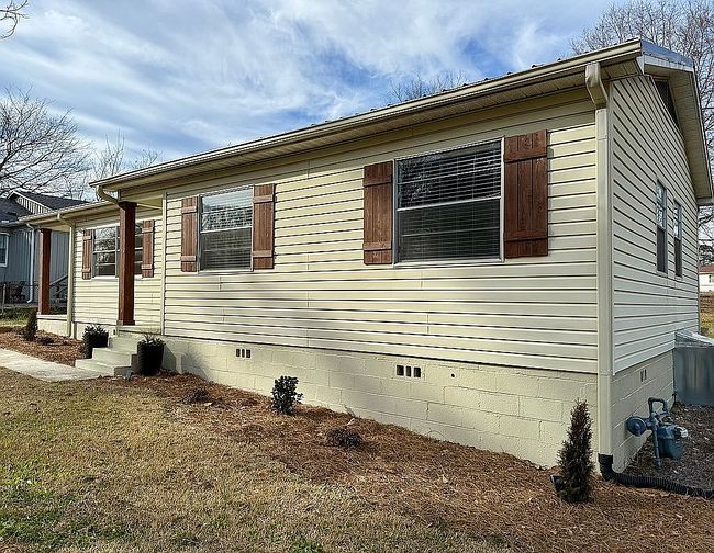 Image of 569 Springdale Rd