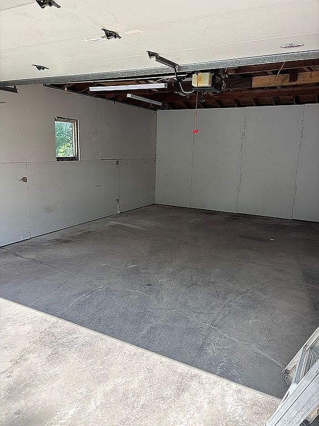 Photo of 466 N Walker St, Braidwood, IL
