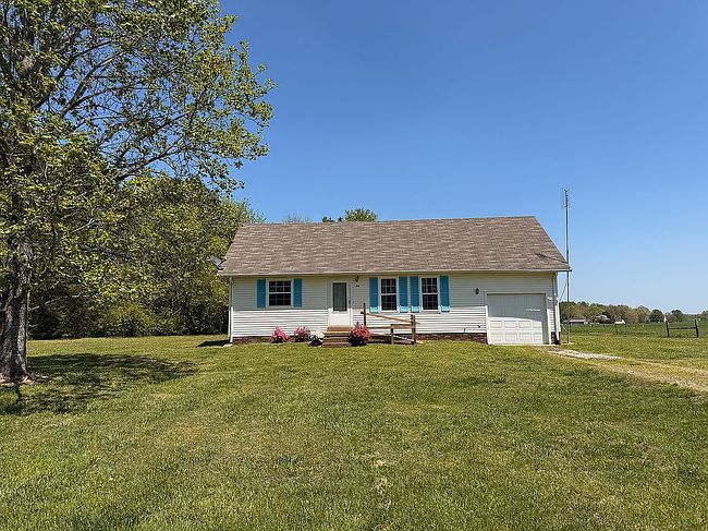 Image of 119 Pine Tree Ln