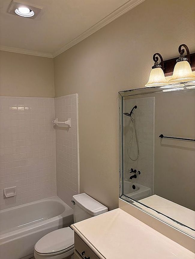 Photo of 3312 Storey Lake Dr, Tyler, TX