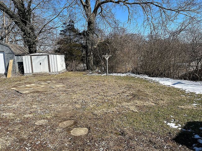 Image of 302 Donna Dr