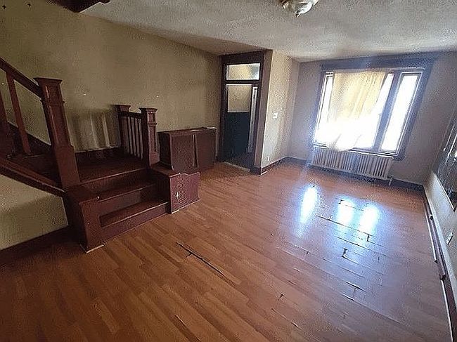 Photo of 150 W Wyneva St, Philadelphia, PA