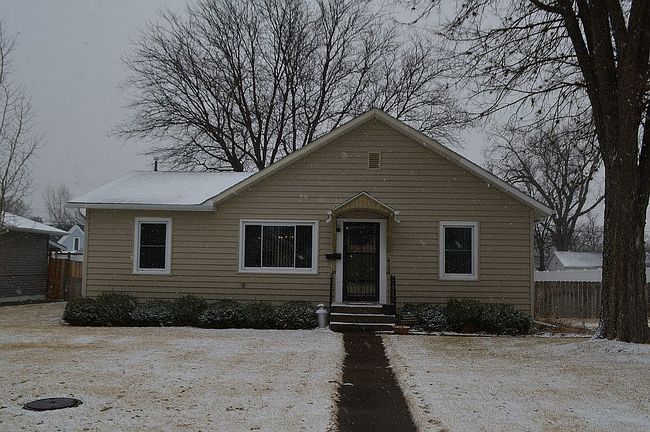 Image of 417 W 5th St