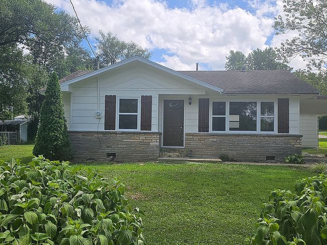 Photo of 1001 E Benton Ave, Ava, MO