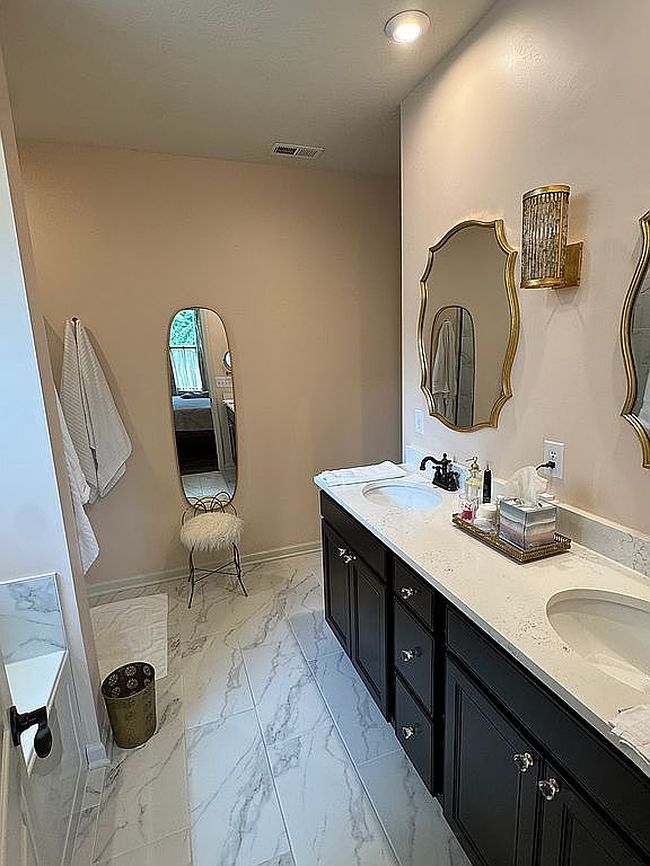 Photo of 5393 Dunhaven Rd, Noblesville, IN
