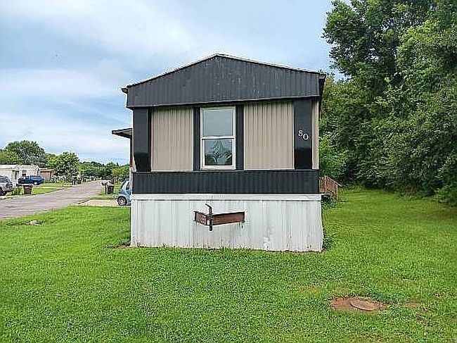 Photo of 8897 Chapel Hill Ct, Hillsboro, MO