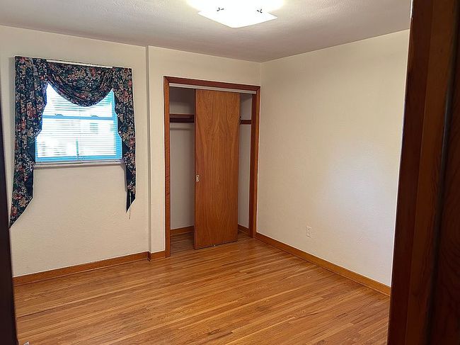 Photo of 1033 Wall St, Maumee, OH