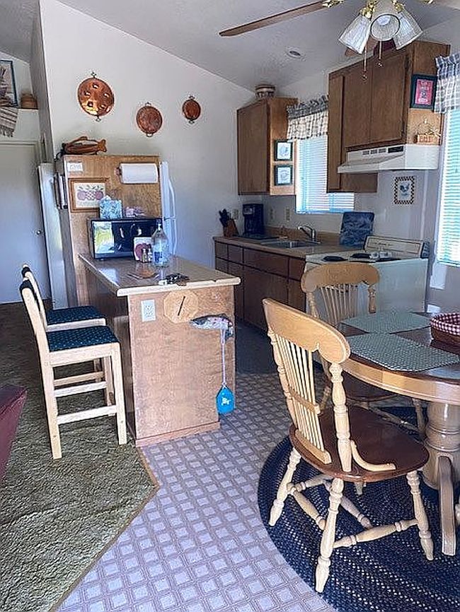 Additional photo 1 of property located at 686-955 Cherry Way