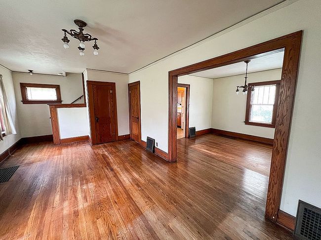 Image of 1304 Hinkley Ave Nw