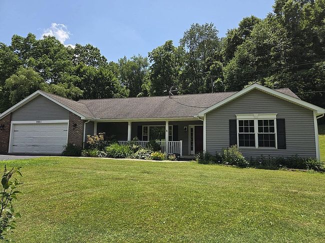 Photo of 9921 Tamarack Dr, Meadville, PA