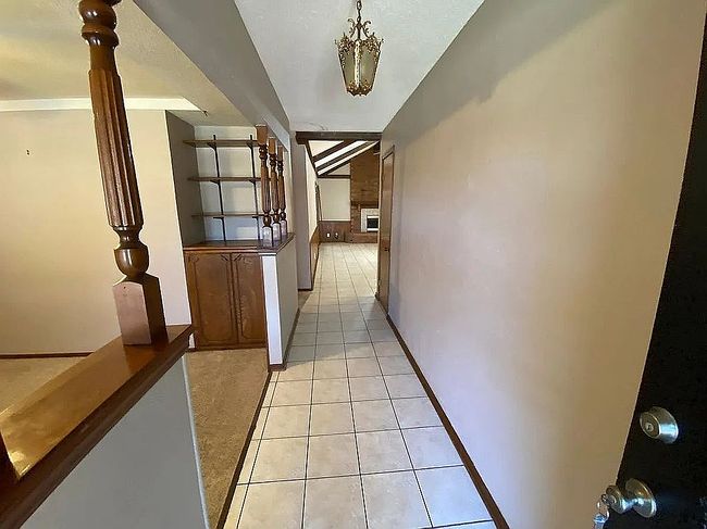 Additional photo 2 of property located at 17 Mojave Dr