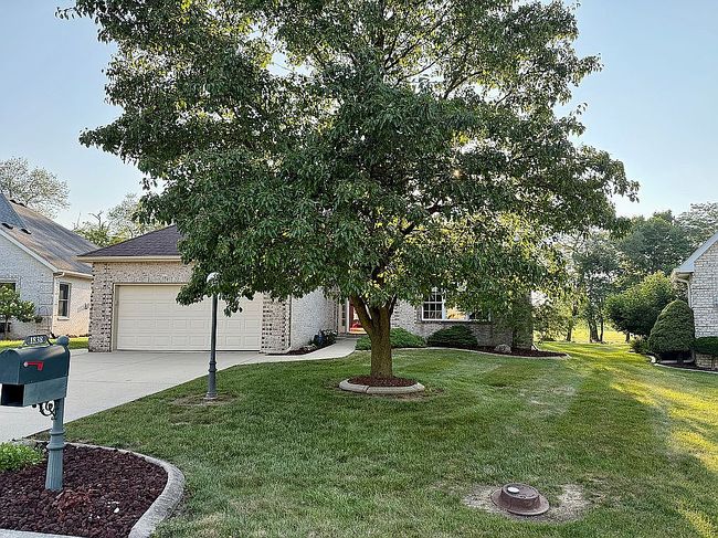 Photo of 1838 Hunters Cove Cir, Kokomo, IN