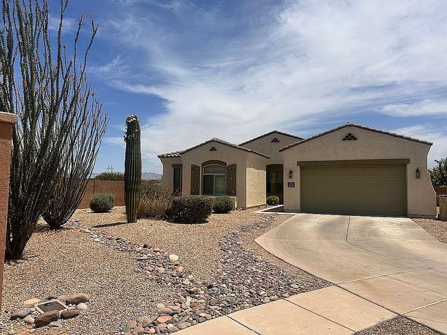 Photo of 596 E Via Puente De La Lluvia, Sahuarita, AZ