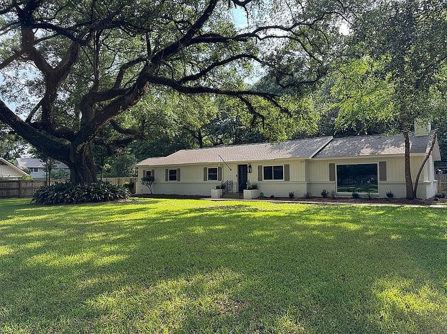 Image of 4413 Winding Way