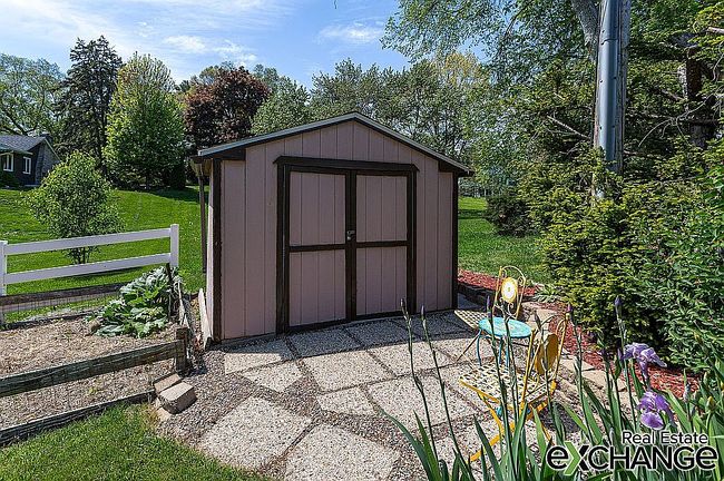 Image of 3734 Ridgewood Dr