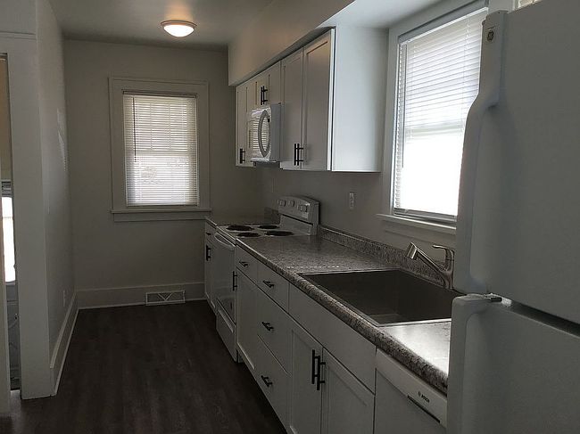 Photo of 1001 E Rouse Ave, Peoria Heights, IL