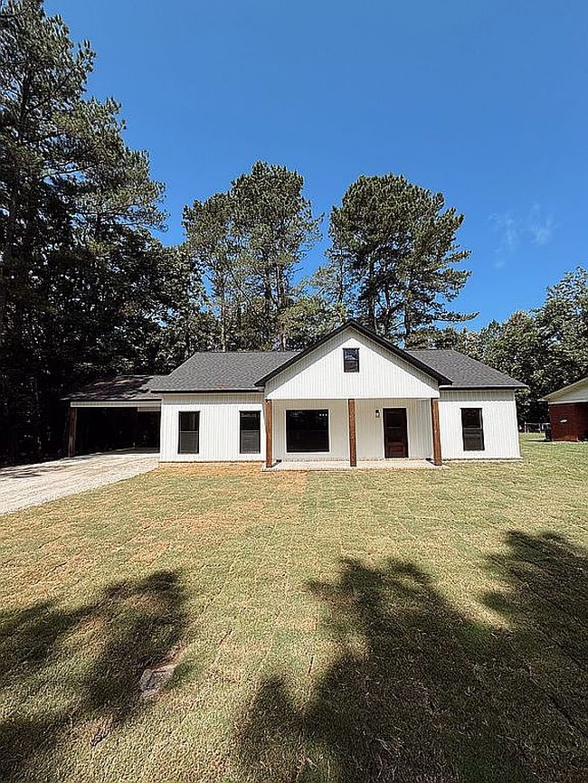 Photo of 311 Nabors Dr, Ripley, MS