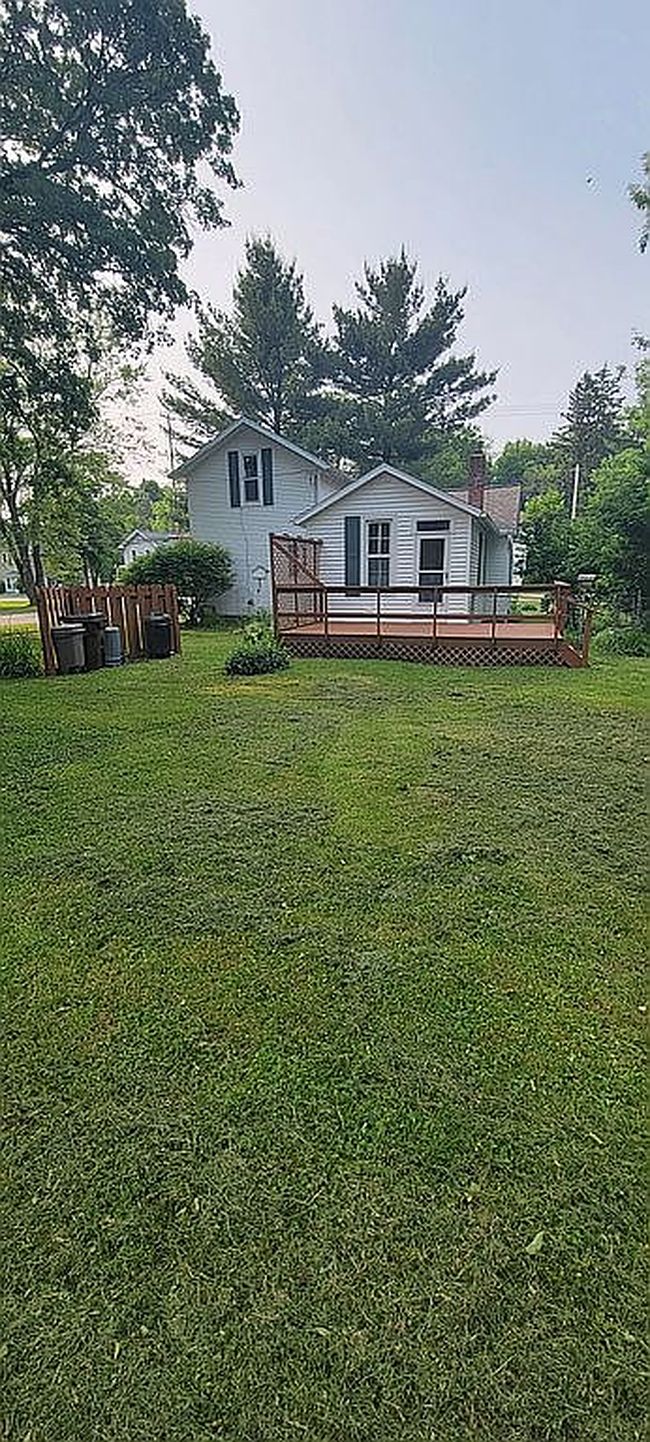 Photo of 301 Hanover St, Concord, MI