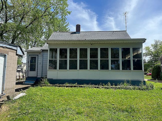 Photo of 2352 Fairmount Pkwy, Erie, PA