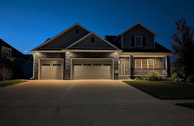 228 Knotty Pine Ln, Seward, NE