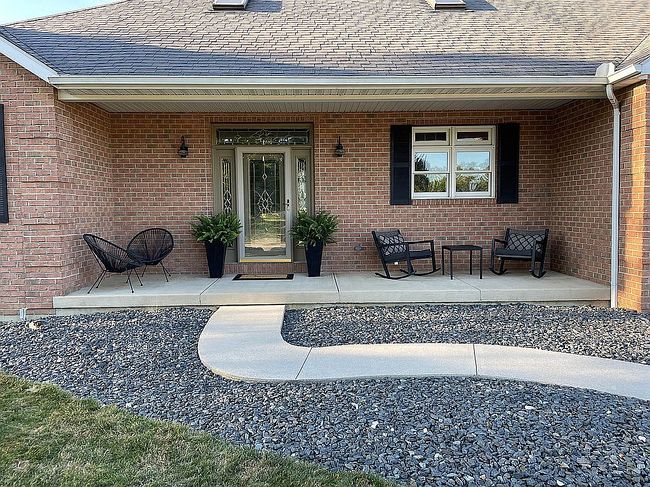 Photo of 1122 Carnation Dr, Wapakoneta, OH