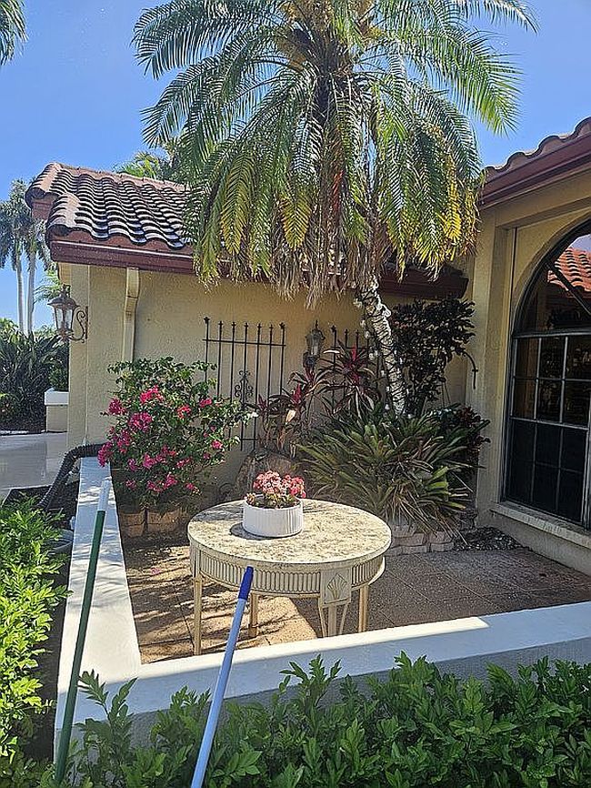 Image of 8866 Banyan Cove Cir