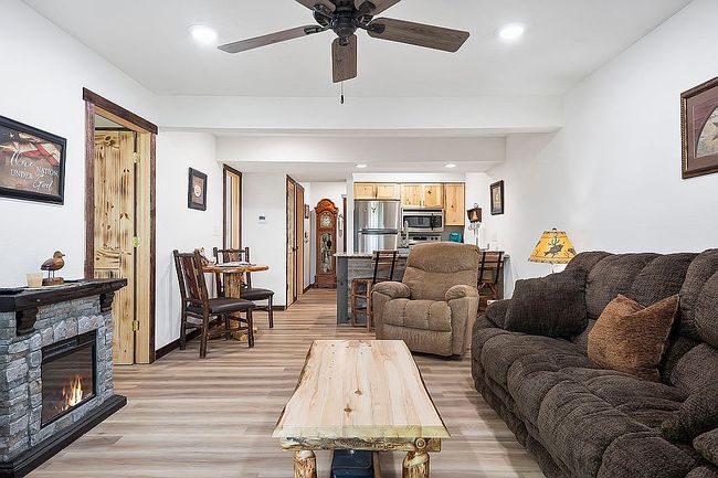 Photo of 526 Notch Ln Apt 4