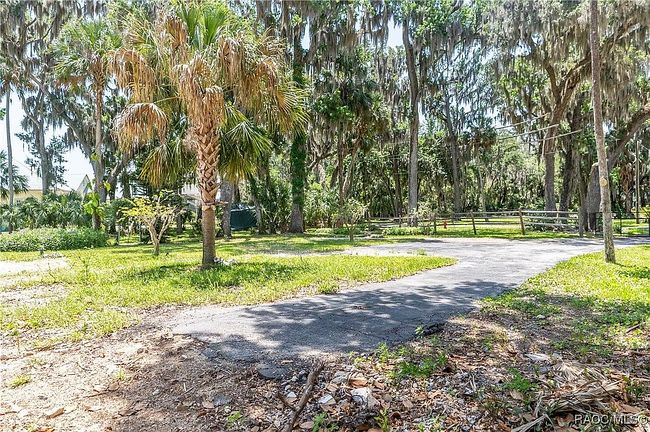 Image of 381 Nw Magnolia Cir