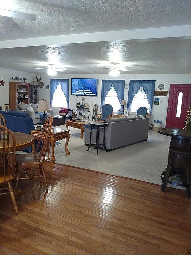 Image of 284 Lewis St