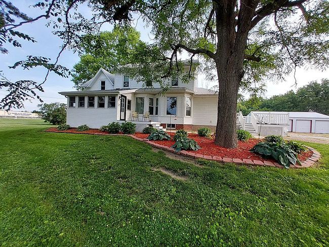 Preview of property located at 925 N Center Ave