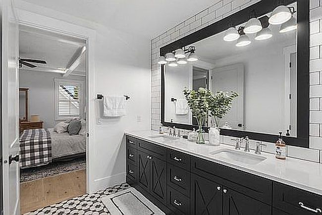 Photo of 65867 Sage Canyon Ct, Bend, OR
