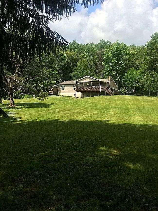 Photo of 59 Deerlick St, Sheffield, PA