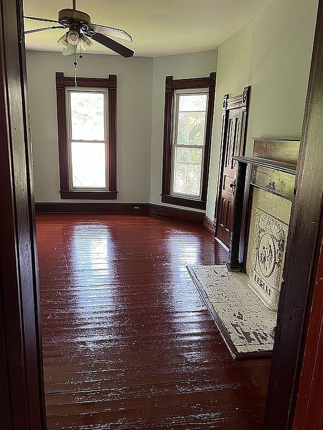 Photo of 419 Rockwood St W, Rockwood, TN